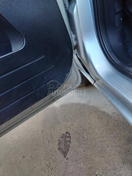 Ford Fusion 1,6  vidi oglas