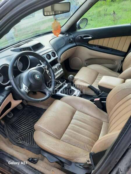 Alfa Romeo 156 2006. god. -  kompletan auto u delovima