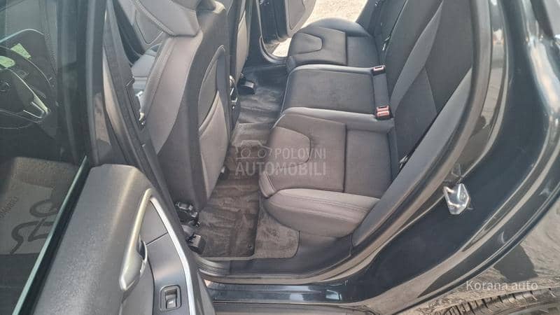 Volvo XC60 2.4 D4 AWD MOMENTUM