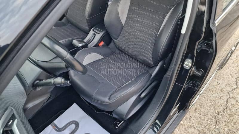 Peugeot 2008 1.6 HDI ALLURE