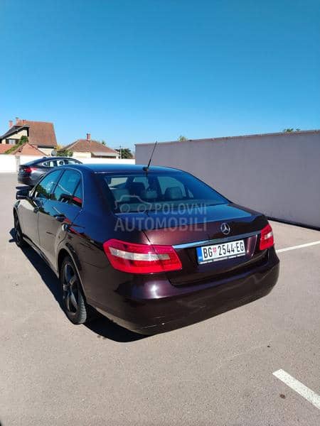Mercedes Benz E 200 2143 Mercedes Benz E 200 2143