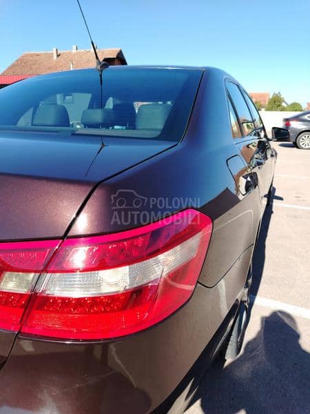 Mercedes Benz E 200 2143 Mercedes Benz E 200 2143