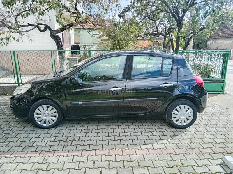 Renault Clio 1.2 OČUVAN