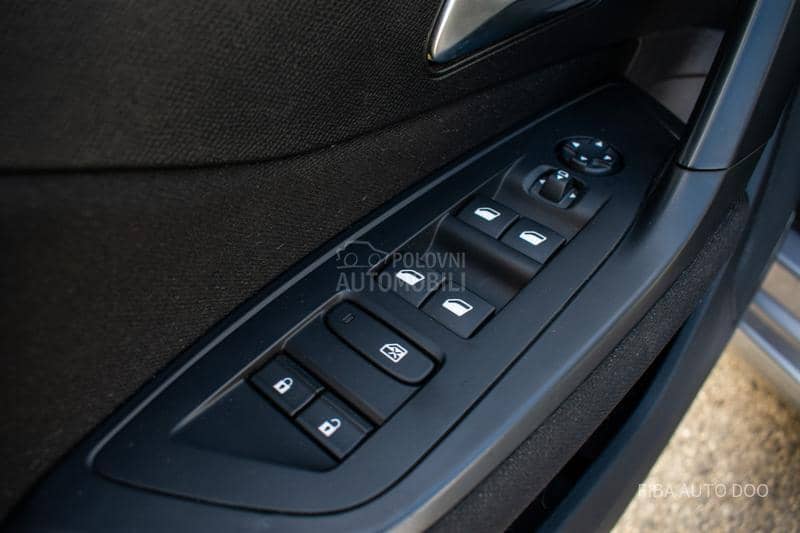 Peugeot 308 1.2  NEW EAT LED