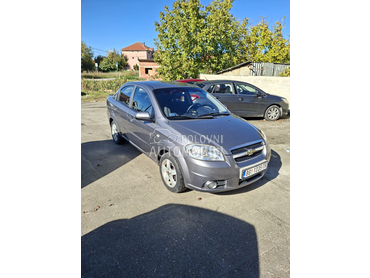 Chevrolet Aveo Kupljen nov u Srbiji