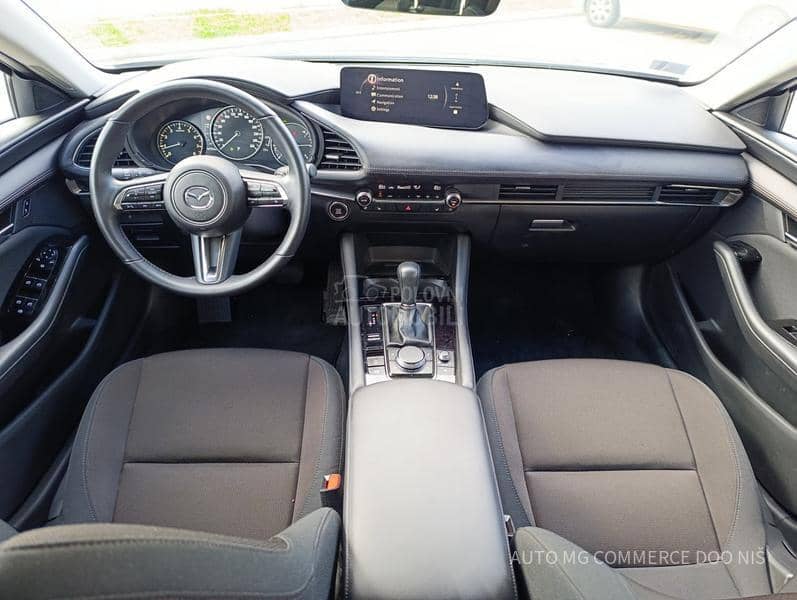 Mazda 3 AT  CEN LINE DESI