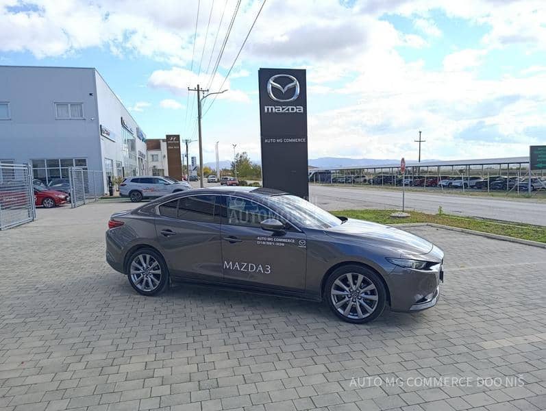 Mazda 3 AT  CEN LINE DESI