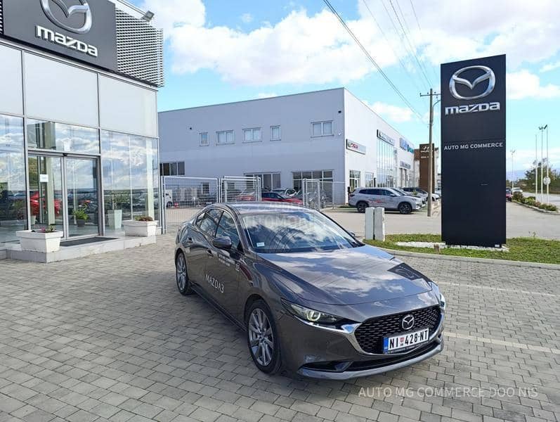 Mazda 3 AT  CEN LINE DESI