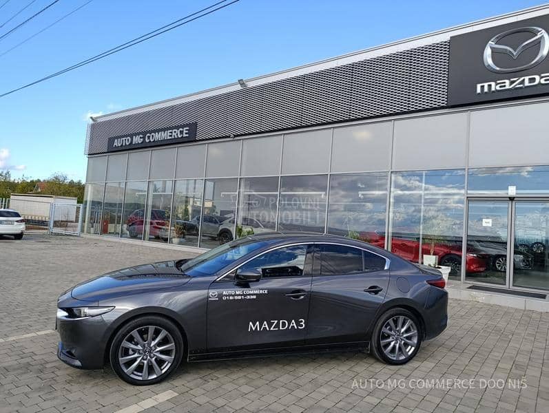 Mazda 3 AT  CEN LINE DESI