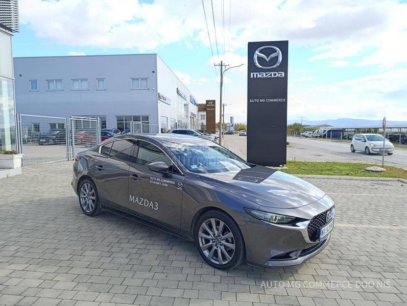 Mazda 3 AT  CEN LINE DESI