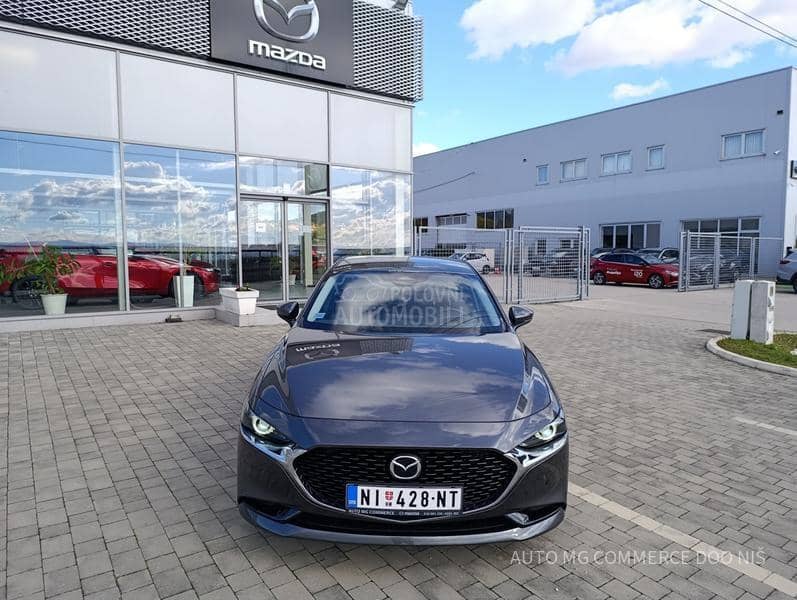 Mazda 3 AT  CEN LINE DESI
