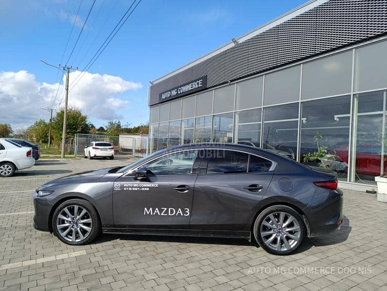 Mazda 3 AT  CEN LINE DESI