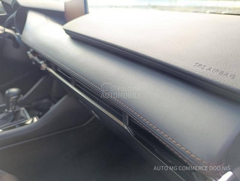 Mazda 3 AT  CEN LINE DESI