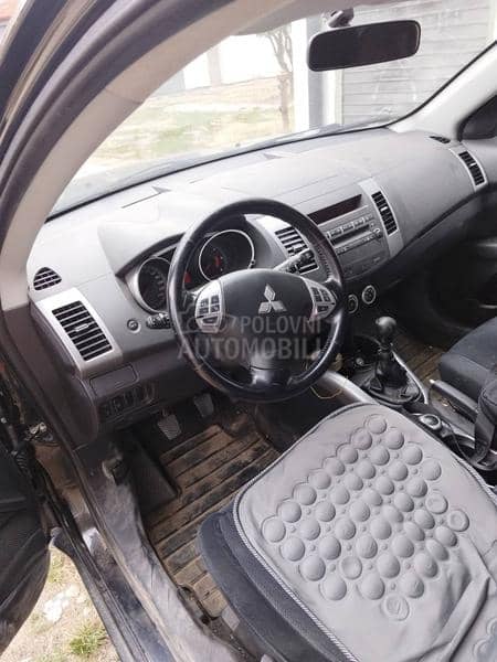 Mitsubishi Outlander 2.2