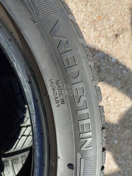 Vredestein 225/45 R18 Zimska