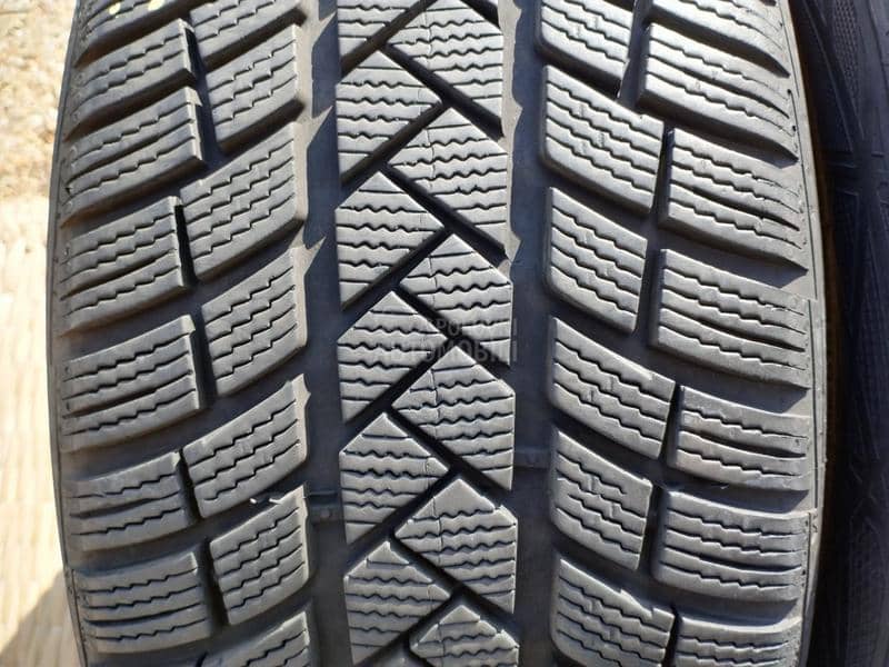 Vredestein 225/45 R18 Zimska