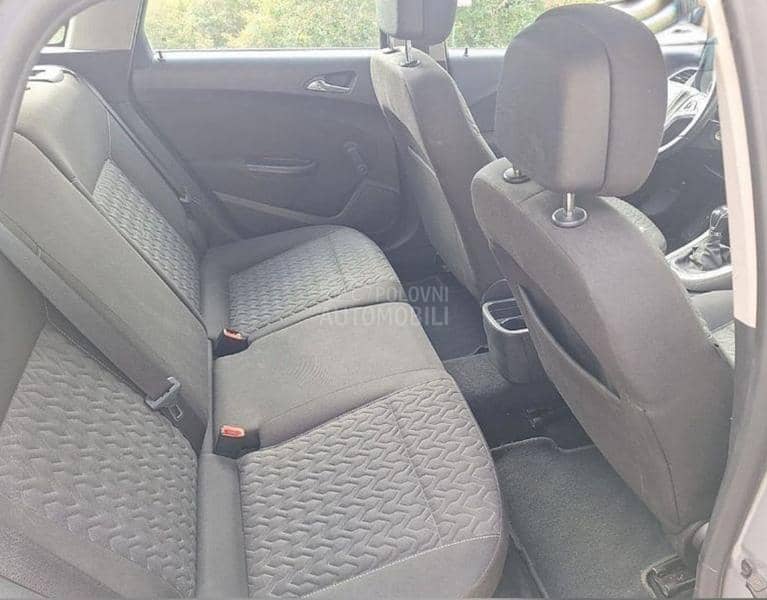Opel Astra J Navgacija/restailng