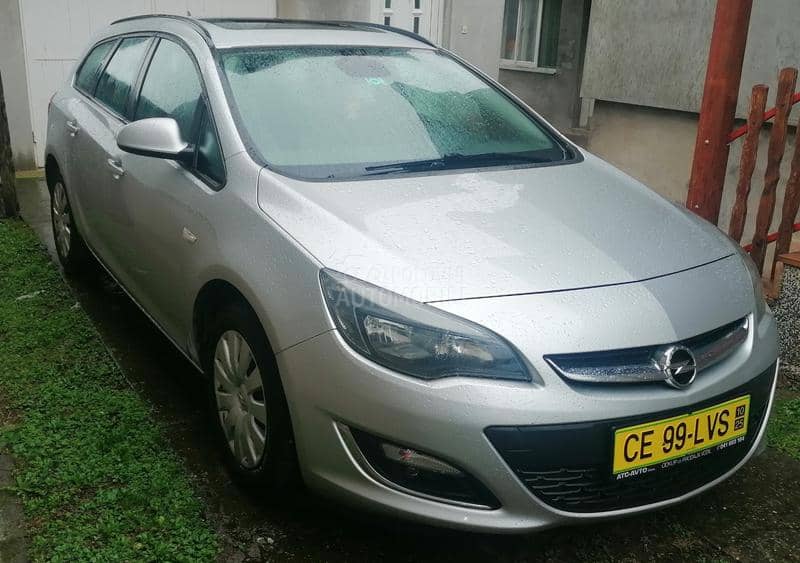 Opel Astra J Navgacija/restailng