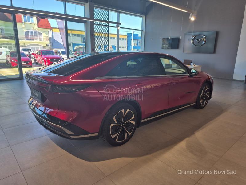 Mazda 6e TAKUMI PLUS LR