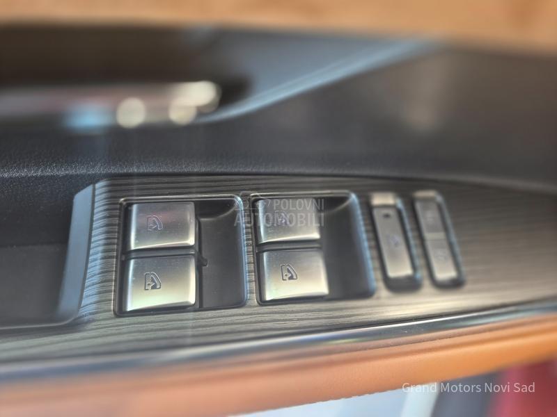 Mazda 6e TAKUMI PLUS LR