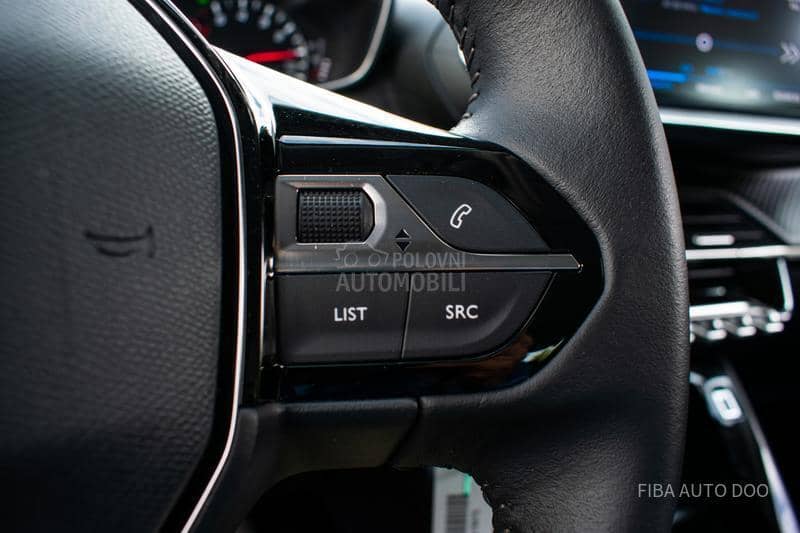 Peugeot 2008 1.2 ALU Led NOV