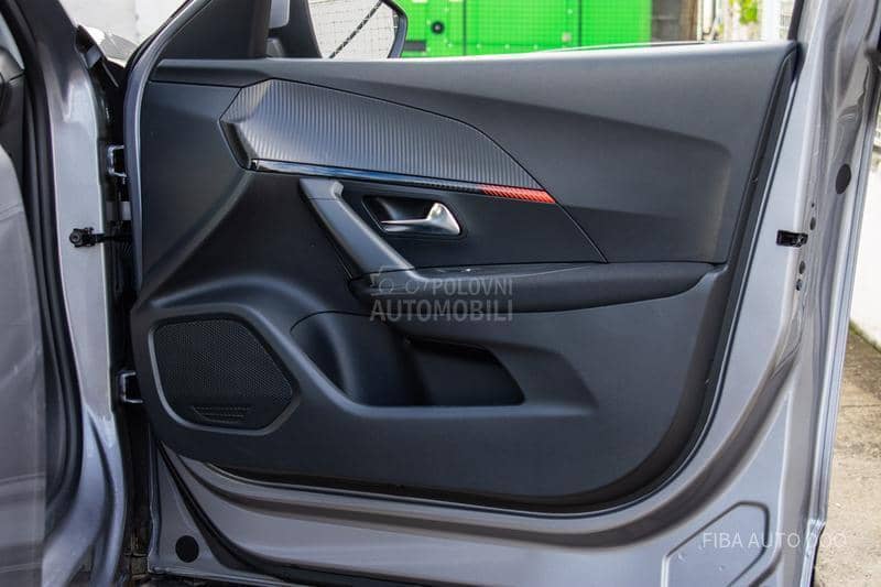 Peugeot 2008 1.2 ALU Led NOV