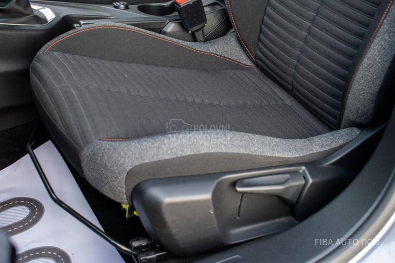 Peugeot 2008 1.2 ALU Led NOV