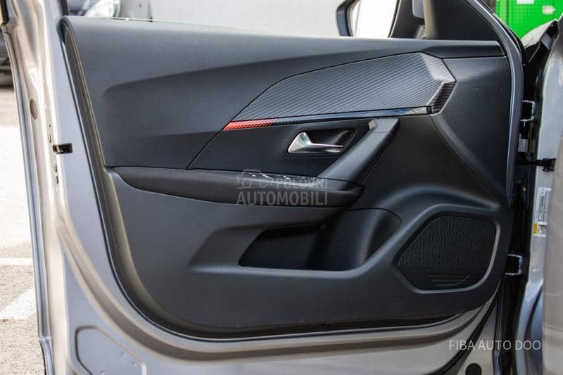 Peugeot 2008 1.2 ALU Led NOV