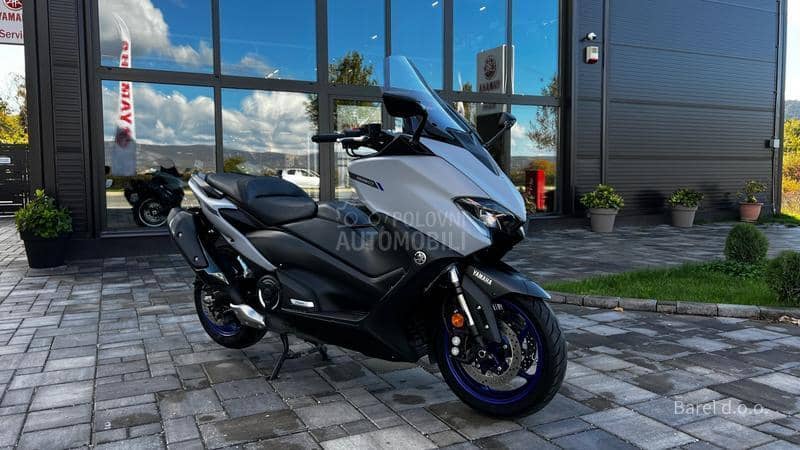Yamaha TMAX 560