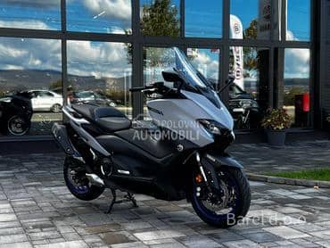 Yamaha TMAX 560