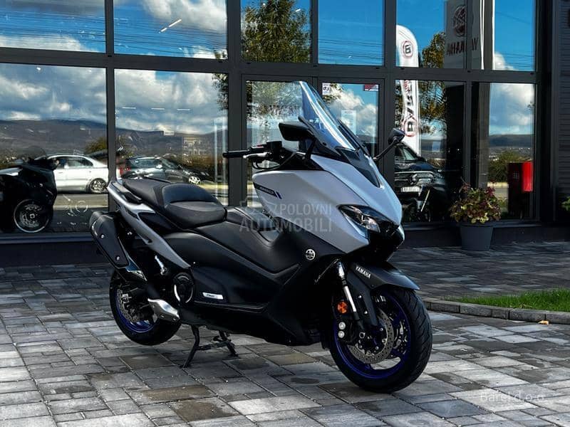 Yamaha TMAX 560