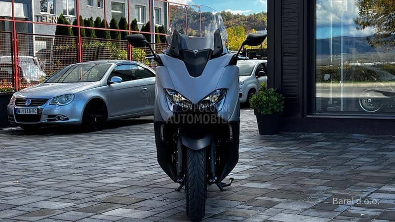Yamaha TMAX 560