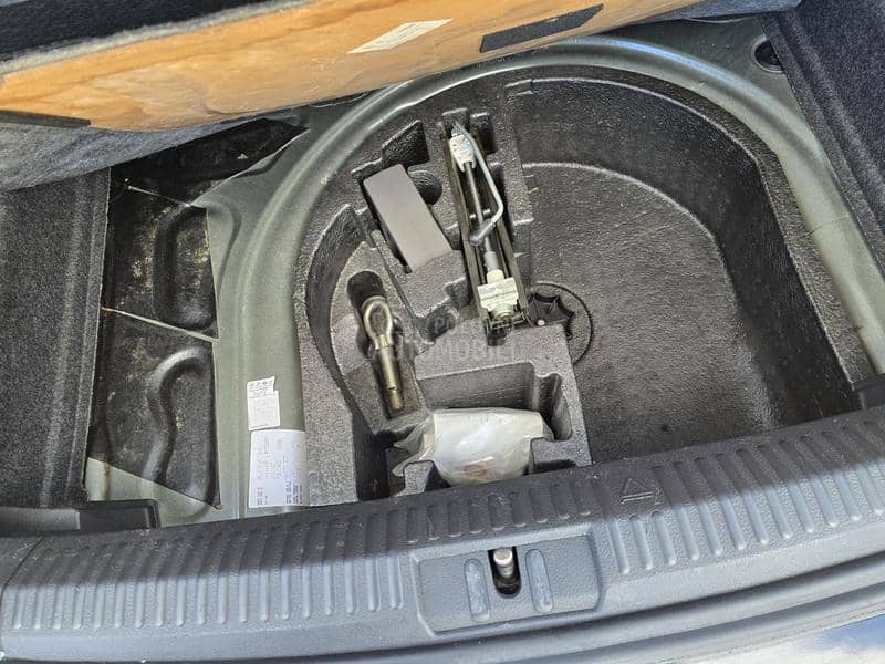 Volkswagen Polo 1.6 tdi automa.t