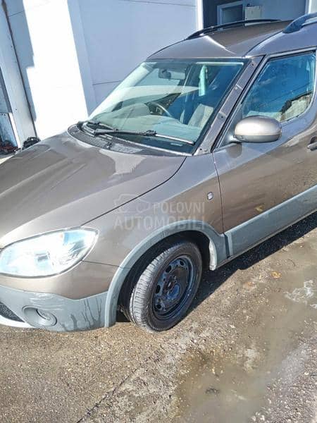 Škoda Roomster 2013. god. -  kompletan auto u delovima