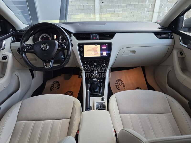 Škoda Octavia HIGHLINE PANO