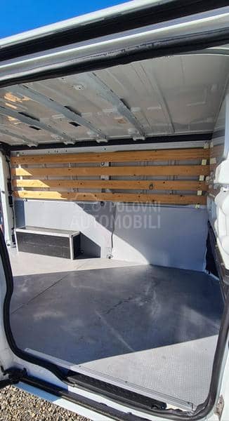 Opel Vivaro 1,6dci produzeni Navi