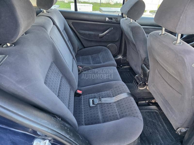 Volkswagen Golf 4 1.6 TNG  REG DUGO