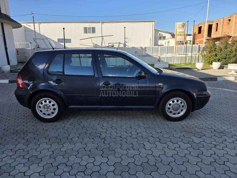 Volkswagen Golf 4 1.6 TNG  REG DUGO