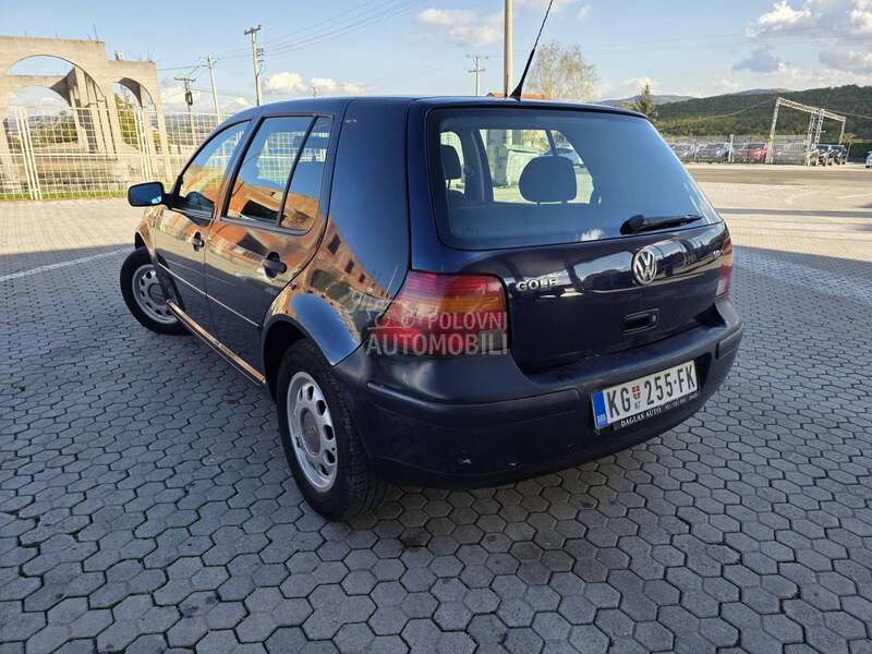 Volkswagen Golf 4 1.6 TNG  REG DUGO