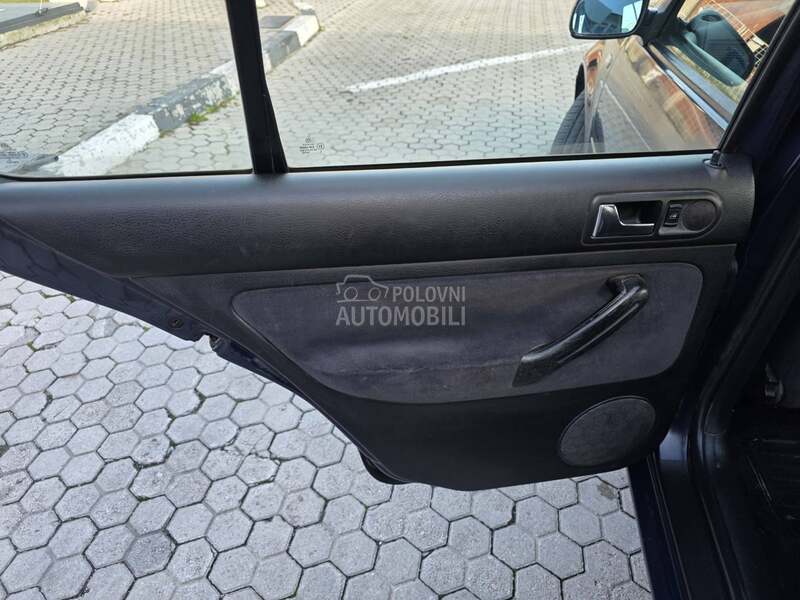 Volkswagen Golf 4 1.6 TNG  REG DUGO