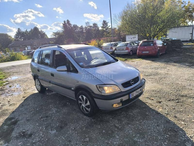 Opel Zafira 