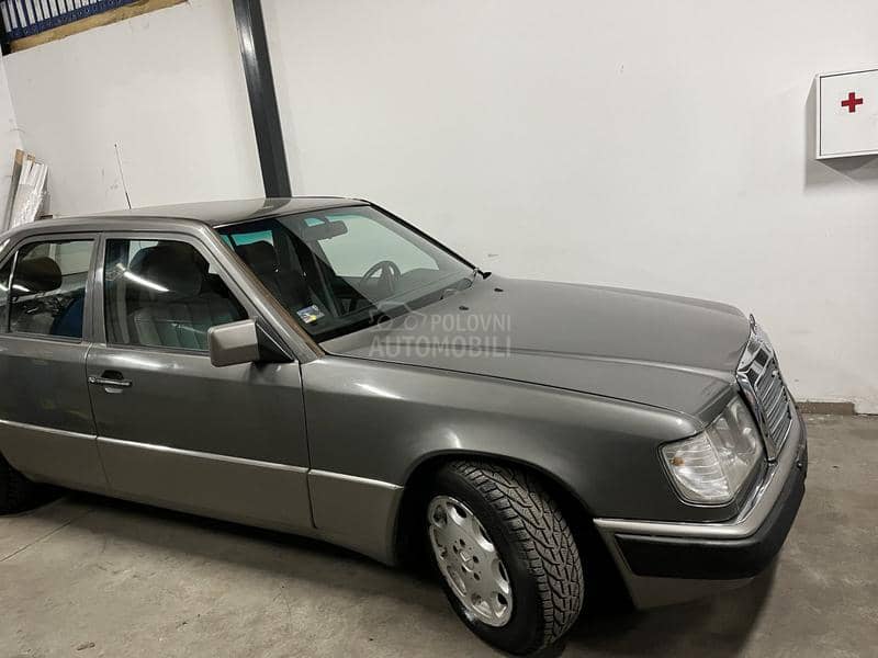 Mercedes Benz W124 