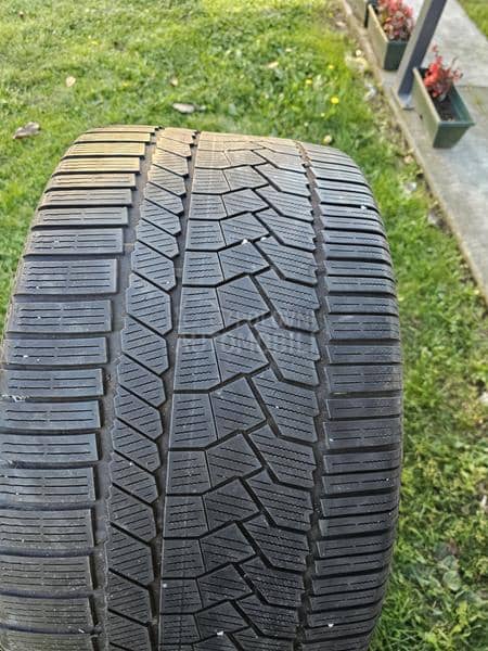 Continental 315/35 R22 Zimska