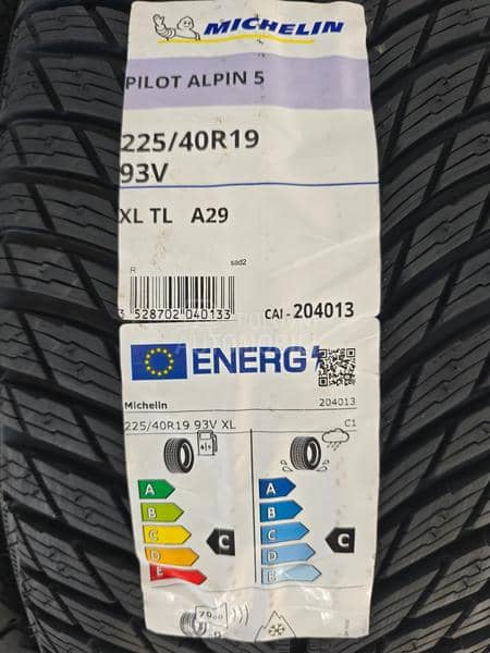 Pirelli 255/35 R19 Zimska