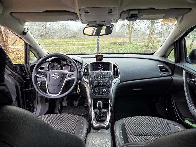 Opel Astra J 1.7 CDTI