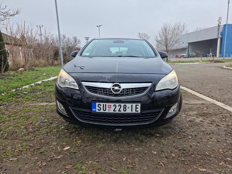 Opel Astra J 1.7 CDTI