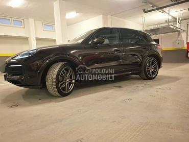 Porsche Cayenne 3.0 matrix