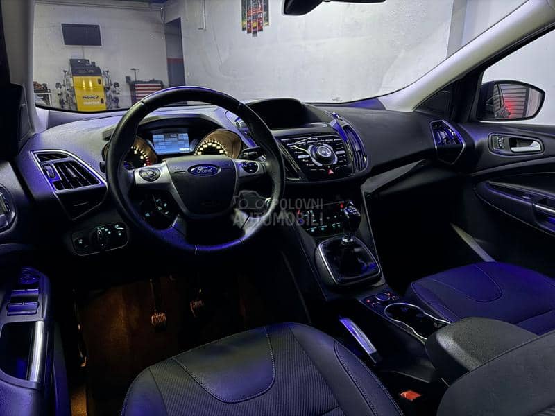 Ford Kuga N O V A Ford Kuga N O V A