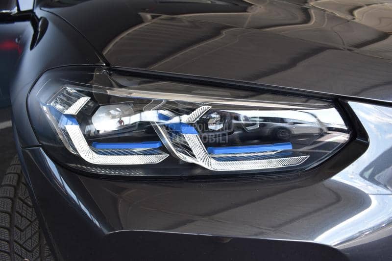 BMW X4 20d xDrive M paket