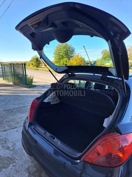Peugeot 207 1.4 P-O-G-L-E-D-A-J
